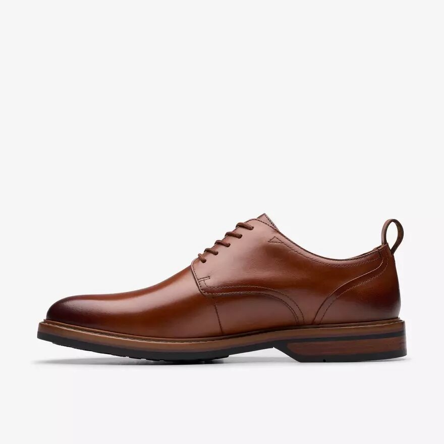 Aldwin Lace Herren-Oxford Schuhe aus hellbraunem Leder Aldwin Lace Herren-Oxford Schuhe aus hellbraunem Leder