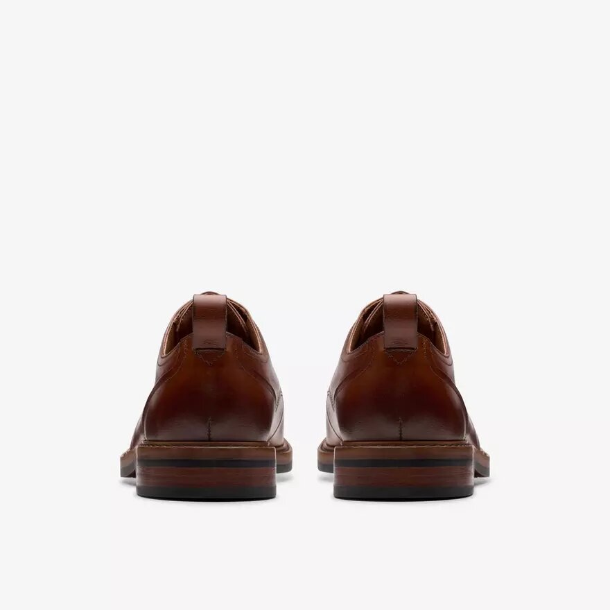 Aldwin Lace Herren-Oxford Schuhe aus hellbraunem Leder Aldwin Lace Herren-Oxford Schuhe aus hellbraunem Leder