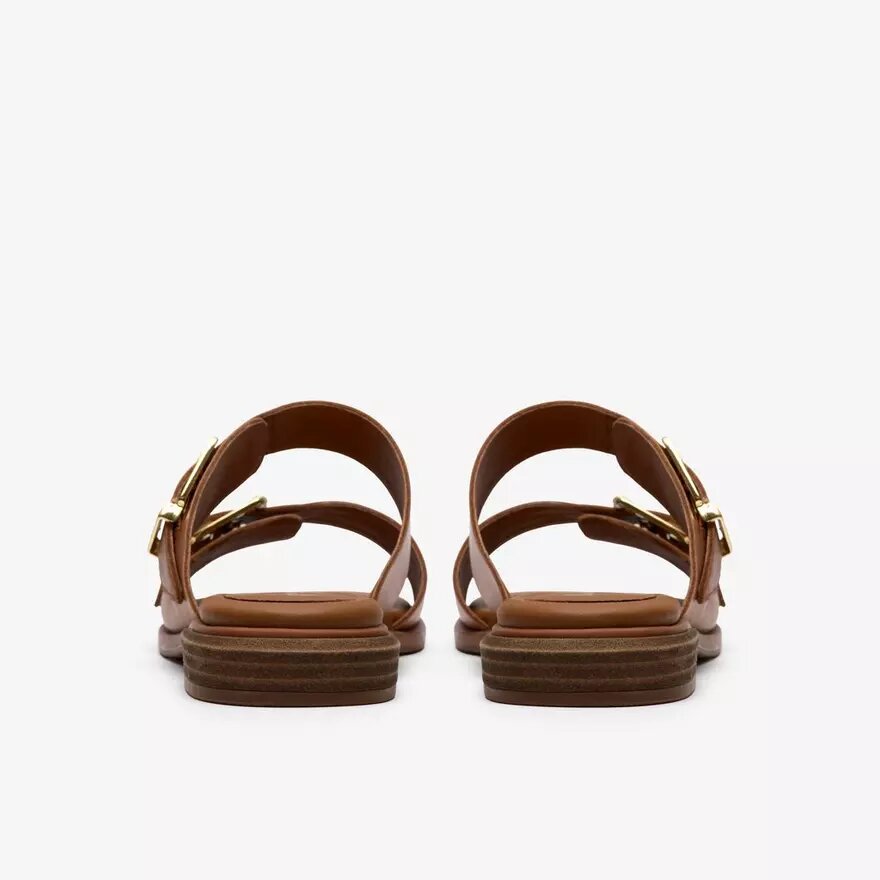 Ariany Bay – flache Sandalen aus hellbraunem Leder für Damen Ariany Bay – flache Sandalen aus hellbraunem Leder für Damen