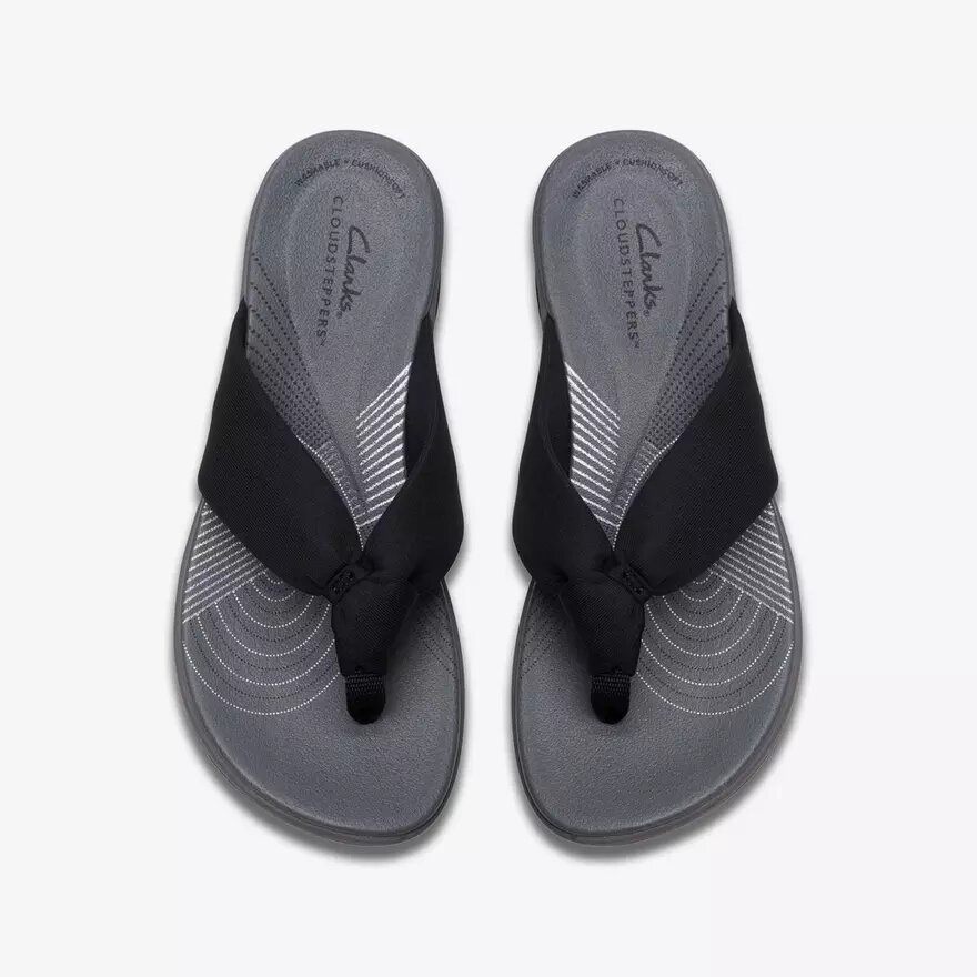 Arla Glison Flip-Flops für Damen in Schwarz aus Fabriccloudsteppers™ Arla Glison Flip-Flops für Damen in Schwarz aus Fabriccloudsteppers™