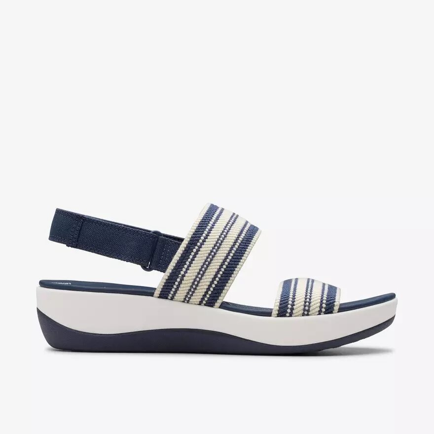 Arla Stroll Damen-Sandalen in Navy und Multicolor aus der Cloudsteppers™-Kollektion Arla Stroll Damen-Sandalen in Navy und Multicolor aus der Cloudsteppers™-Kollektion