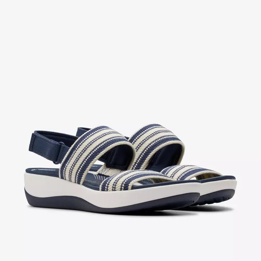 Arla Stroll Damen-Sandalen in Navy und Multicolor aus der Cloudsteppers™-Kollektion Arla Stroll Damen-Sandalen in Navy und Multicolor aus der Cloudsteppers™-Kollektion