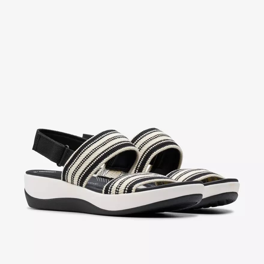 Arla Stroll Damen-Sandalen in Schwarz und Multicolor aus der Cloudsteppers™-Kollektion Arla Stroll Damen-Sandalen in Schwarz und Multicolor aus der Cloudsteppers™-Kollektion