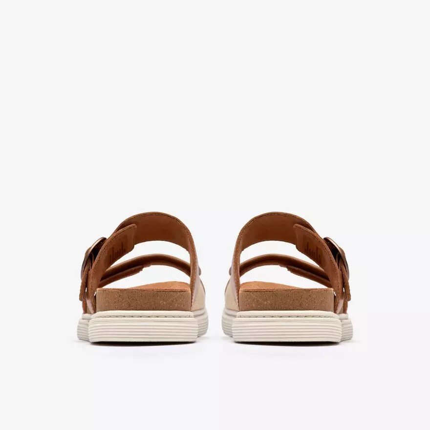Arwell Step – flache Damensandalen aus hellbraunem Leder Arwell Step – flache Damensandalen aus hellbraunem Leder