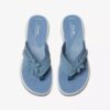 Breeze Opal Denim Cloudsteppers™ Flip-Flops für Damen Breeze Opal Denim Cloudsteppers™ Flip-Flops für Damen