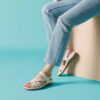 Cecily Strap – cremefarbene Riemchensandalen aus Leder für Damen Cecily Strap – cremefarbene Riemchensandalen aus Leder für Damen