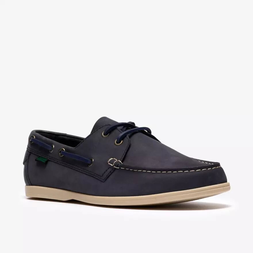 Charmouth Lace Herren-Bootsschuhe aus Nubukleder in Marineblau Charmouth Lace Herren-Bootsschuhe aus Nubukleder in Marineblau
