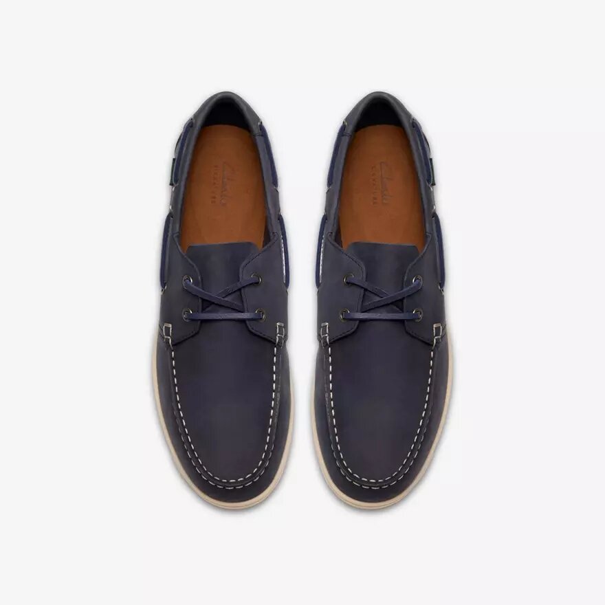 Charmouth Lace Herren-Bootsschuhe aus Nubukleder in Marineblau Charmouth Lace Herren-Bootsschuhe aus Nubukleder in Marineblau