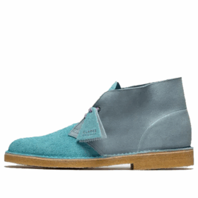 Clarks x LVC Desert Boots „Pale Blue“ 26160325