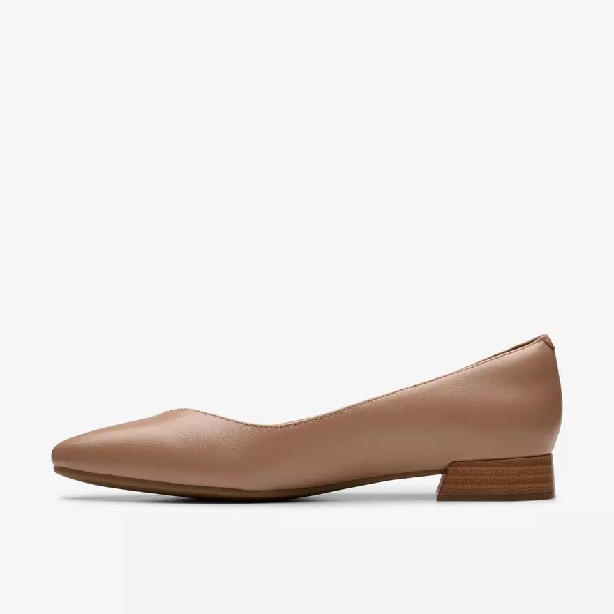 Damen-Ballerinas „Natalyn Wish“ aus warmem, beigem Leder Damen-Ballerinas „Natalyn Wish“ aus warmem, beigem Leder