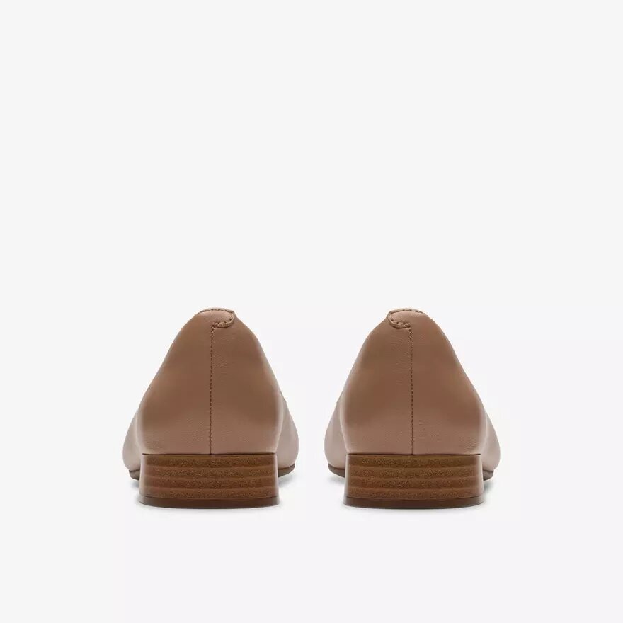 Damen-Ballerinas „Natalyn Wish“ aus warmem, beigem Leder Damen-Ballerinas „Natalyn Wish“ aus warmem, beigem Leder