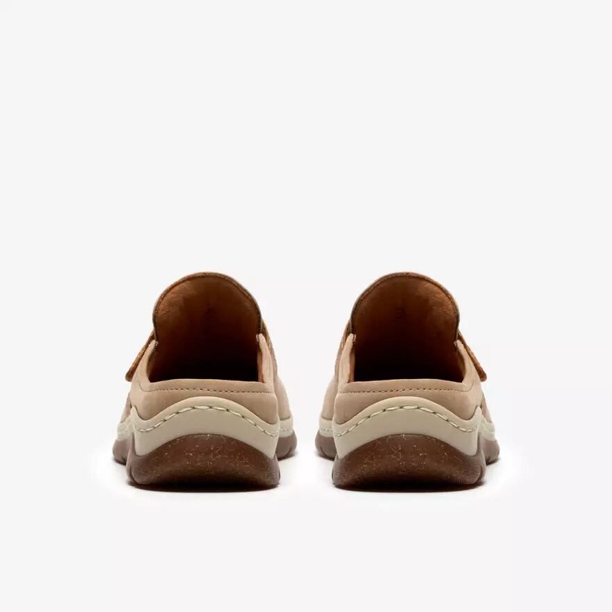Damen-Clog „Orlene“ in Taupe – Nubuk-Clogs & Pantoletten Damen-Clog „Orlene“ in Taupe – Nubuk-Clogs & Pantoletten