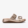 Damen-Flache Sandalen „Cecily Step“ aus champagnerfarbenem Leder Damen-Flache Sandalen „Cecily Step“ aus champagnerfarbenem Leder