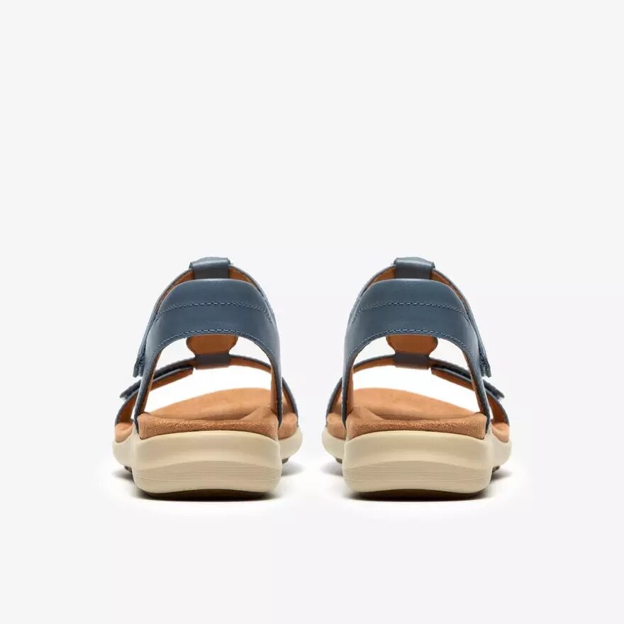 Damen-Flache Sandalen „Kitly Gem“ aus denimblauem Leder Damen-Flache Sandalen „Kitly Gem“ aus denimblauem Leder