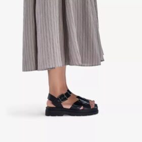 Damen-Flache Sandalen „Orinoco3 Cross“ aus schwarzem Leder