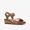 Damen Kacha Twist Taupe Keilabsätze aus Lederkombination – US Damen Kacha Twist Taupe Keilabsätze aus Lederkombination – US