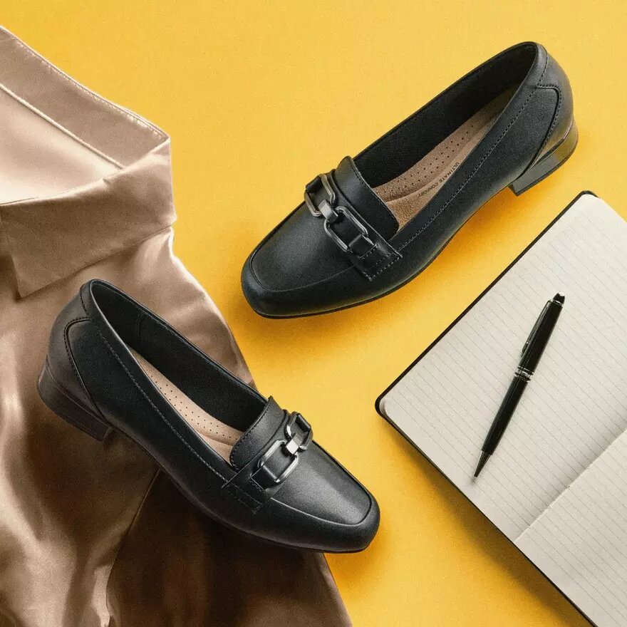 Damen-Loafer „Juliet Echo“ aus schwarzem Leder Damen-Loafer „Juliet Echo“ aus schwarzem Leder