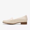 Damen-Loafer „Krystine Lily“ aus cremefarbenem Leder Damen-Loafer „Krystine Lily“ aus cremefarbenem Leder