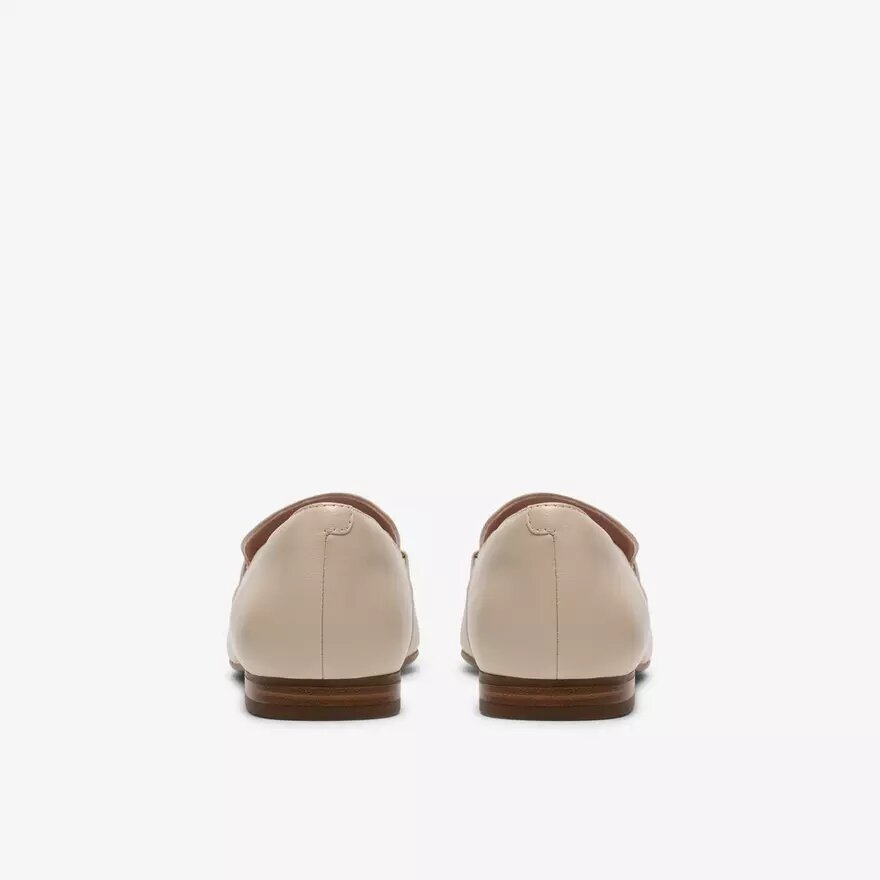 Damen-Loafer „Tamna Iris“ aus weißem Leder Damen-Loafer „Tamna Iris“ aus weißem Leder