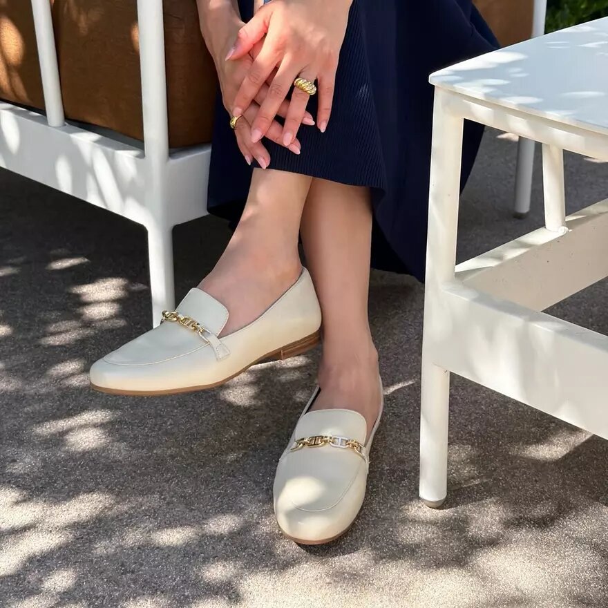 Damen-Loafer „Tamna Iris“ aus weißem Leder Damen-Loafer „Tamna Iris“ aus weißem Leder