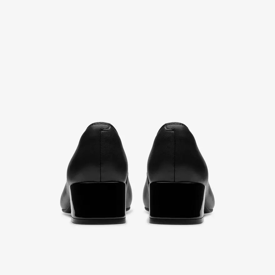 Damen-Pumps „Iridessa May“ aus schwarzem Leder Damen-Pumps „Iridessa May“ aus schwarzem Leder
