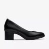Damen-Pumps „Shaya Poppy“ aus schwarzem Leder Damen-Pumps „Shaya Poppy“ aus schwarzem Leder
