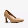 Damen-Pumps „Tammitha Eve“ aus beigem Leder Damen-Pumps „Tammitha Eve“ aus beigem Leder
