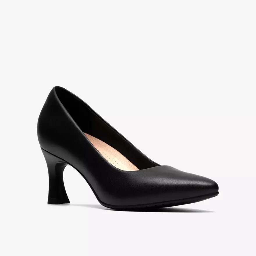 Damen-Pumps „Tammitha Eve“ aus schwarzem Leder Damen-Pumps „Tammitha Eve“ aus schwarzem Leder