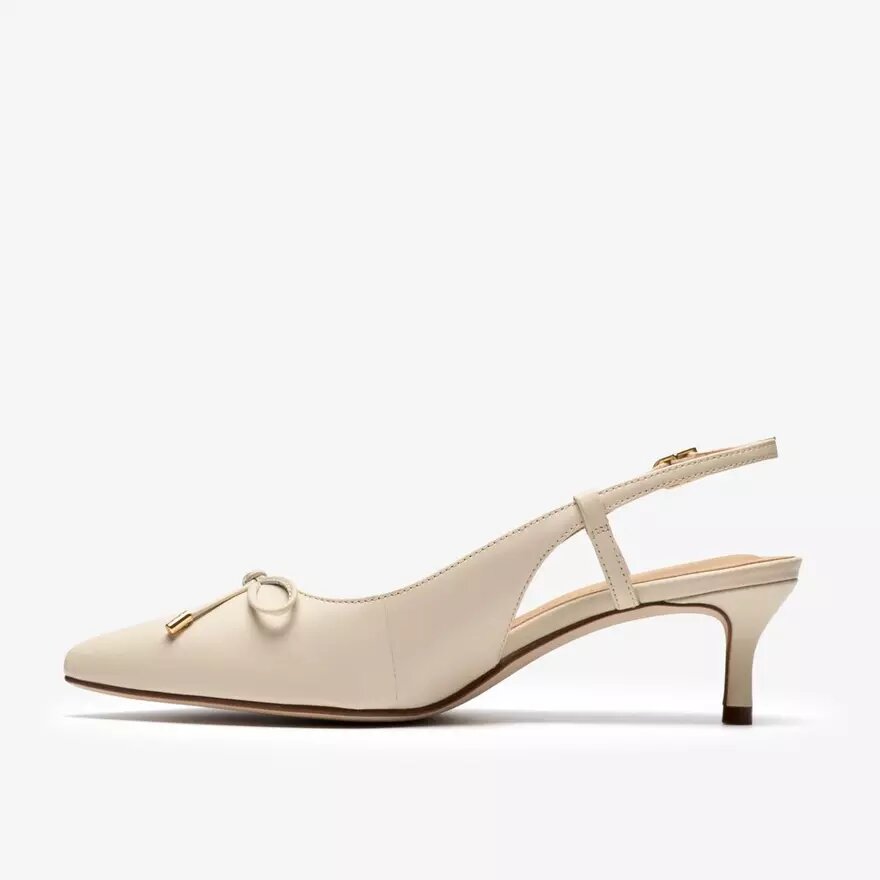 Damen-Pumps „Zarey Bow“ aus cremefarbenem Leder Damen-Pumps „Zarey Bow“ aus cremefarbenem Leder