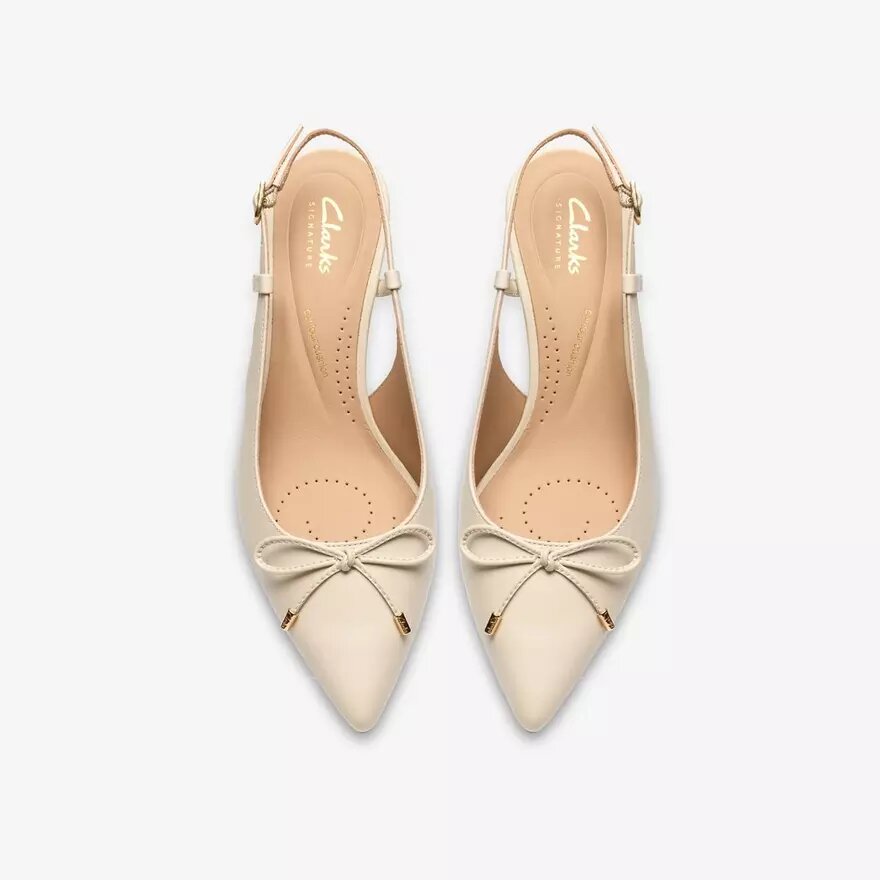 Damen-Pumps „Zarey Bow“ aus cremefarbenem Leder Damen-Pumps „Zarey Bow“ aus cremefarbenem Leder