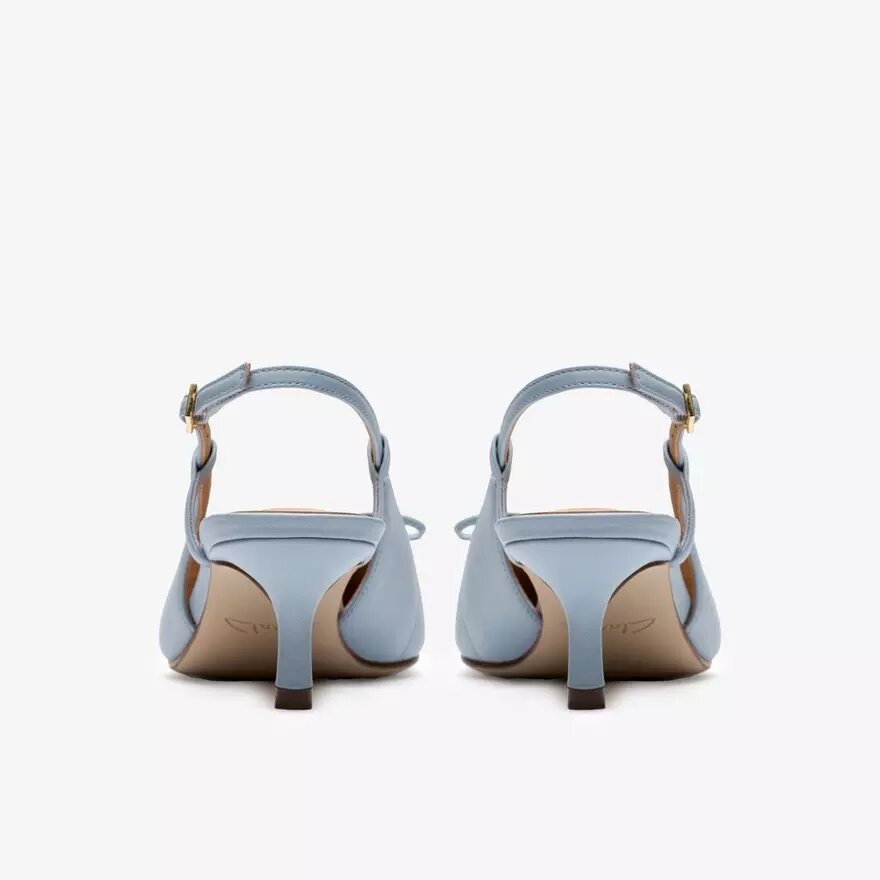 Damen-Pumps „Zarey Bow“ aus hellblauem Leder Damen-Pumps „Zarey Bow“ aus hellblauem Leder