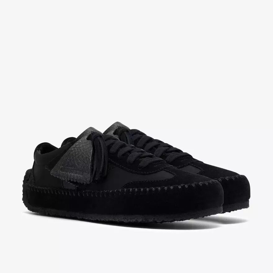 Damen-Schnürschuhe „Tor Low“ aus schwarzem Wildleder Damen-Schnürschuhe „Tor Low“ aus schwarzem Wildleder