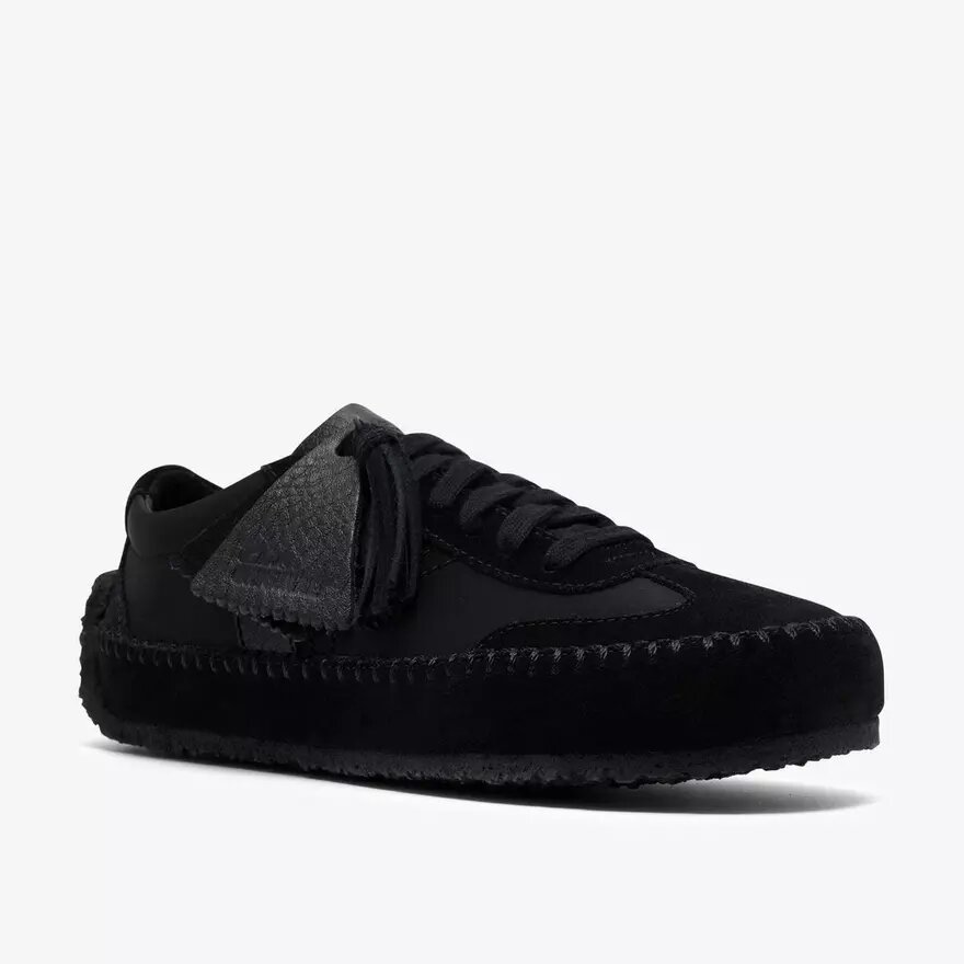Damen-Schnürschuhe „Tor Low“ aus schwarzem Wildleder Damen-Schnürschuhe „Tor Low“ aus schwarzem Wildleder
