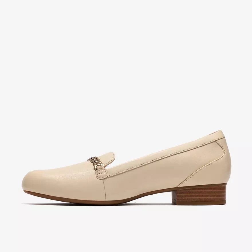 Damen-Slip-Ons „Juliet Mia“ aus cremefarbenem Leder Damen-Slip-Ons „Juliet Mia“ aus cremefarbenem Leder