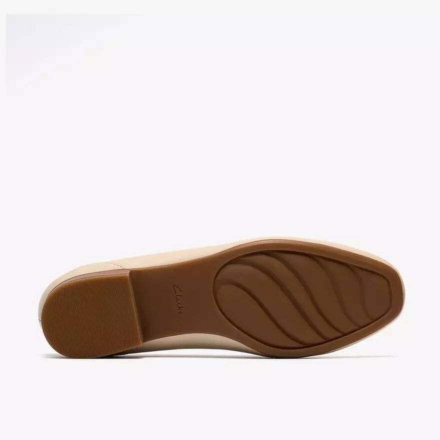 Damen-Slip-Ons „Juliet Mia“ aus cremefarbenem Leder Damen-Slip-Ons „Juliet Mia“ aus cremefarbenem Leder