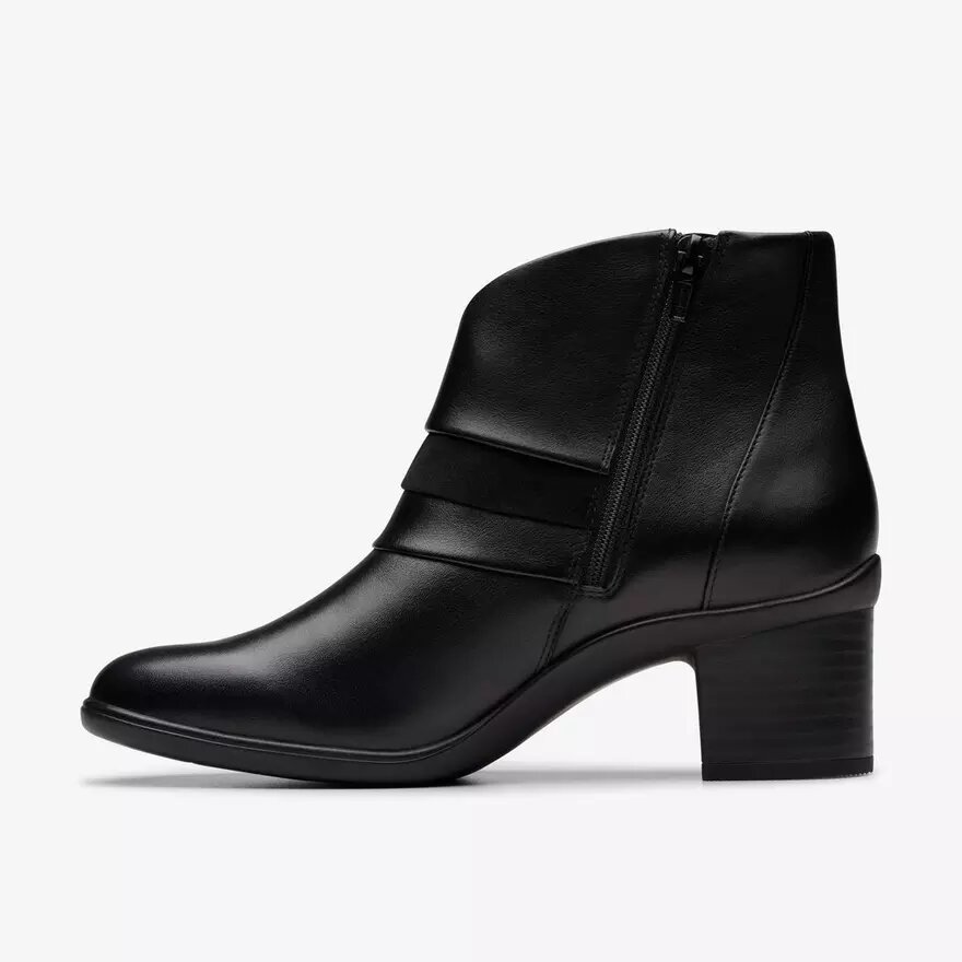Damen-Stiefeletten „Shaya Sky“ aus schwarzem Leder Damen-Stiefeletten „Shaya Sky“ aus schwarzem Leder