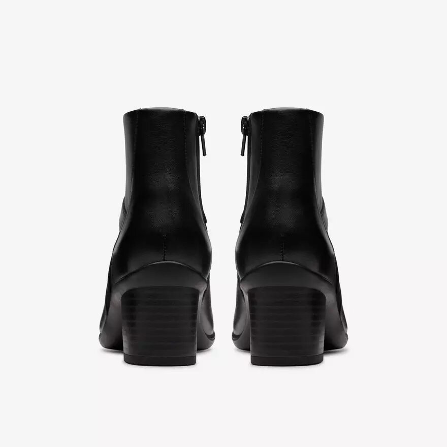 Damen-Stiefeletten „Shaya Sky“ aus schwarzem Leder Damen-Stiefeletten „Shaya Sky“ aus schwarzem Leder