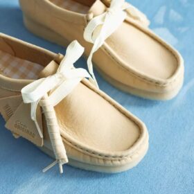 Damen-Wallabee aus hellgelbem Leder