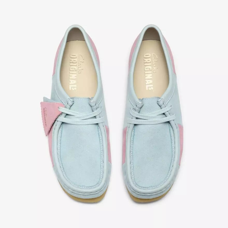 Damen-Wallabee in Hellblau-Rosa-Streifen Damen-Wallabee in Hellblau-Rosa-Streifen