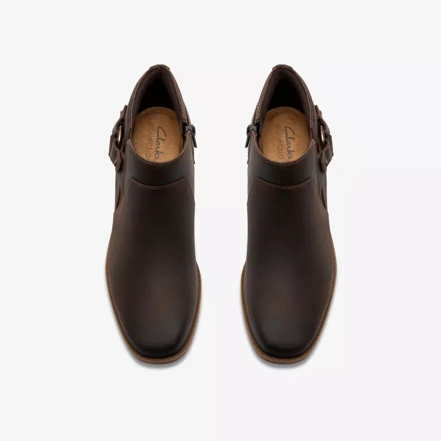 Danyelle Gema Stiefeletten für Damen aus taupefarbenem, geöltem Leder Danyelle Gema Stiefeletten für Damen aus taupefarbenem, geöltem Leder