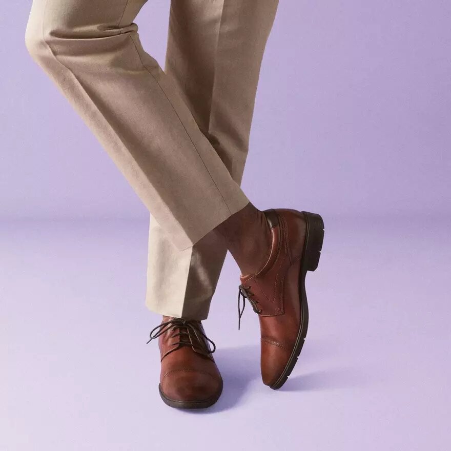 Eldredge Cap Oxford Schuhe für Herren aus dunkelbraunem Leder | Clark’s Eldredge Cap Oxford Schuhe für Herren aus dunkelbraunem Leder | Clark’s