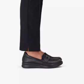 Ellowyn Penny Slip-Ons für Damen aus schwarzem Leder