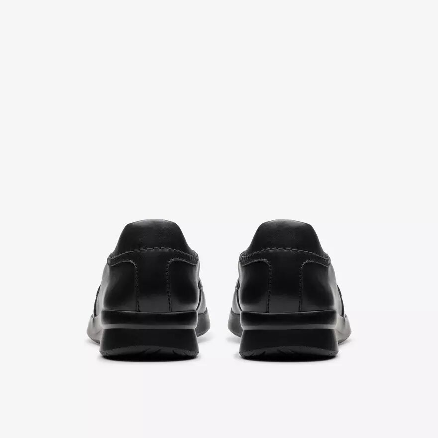 Ellowyn Penny Slip-Ons für Damen aus schwarzem Leder Ellowyn Penny Slip-Ons für Damen aus schwarzem Leder