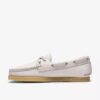 Godney Boat Damenschuhe aus weißem genarbtem Leder Godney Boat Damenschuhe aus weißem genarbtem Leder