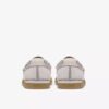 Godney Boat Damenschuhe aus weißem genarbtem Leder Godney Boat Damenschuhe aus weißem genarbtem Leder