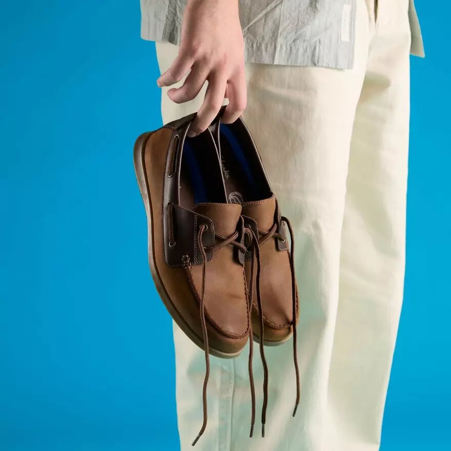 Herren-Bootsschuh „Flexway 2Eye“ aus braunem Nubukleder Herren-Bootsschuh „Flexway 2Eye“ aus braunem Nubukleder