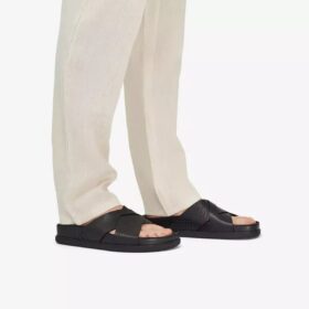Herren-Flache Sandalen „Torford Cross“ aus schwarzem Leder Herren-Flache Sandalen „Torford Cross“ aus schwarzem Leder