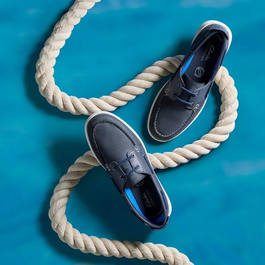 Herren Flexway 2Eye Bootsschuhe aus marineblauem Nubukleder Herren Flexway 2Eye Bootsschuhe aus marineblauem Nubukleder