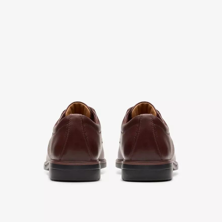 Herren-Oxford Schuhe „Un Kendric Way“ aus Mahagoni-Leder | clarks Herren-Oxford Schuhe „Un Kendric Way“ aus Mahagoni-Leder | clarks