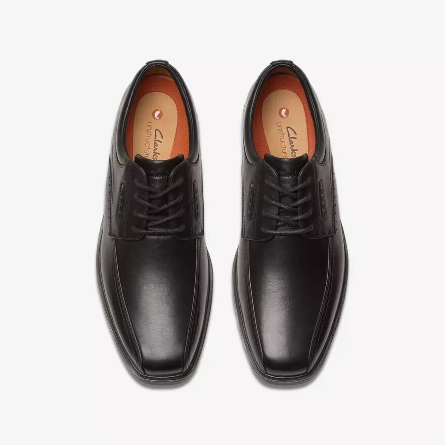 Herren-Oxford Schuhe „Un Kendric Way“ aus schwarzem Leder | clarks Herren-Oxford Schuhe „Un Kendric Way“ aus schwarzem Leder | clarks
